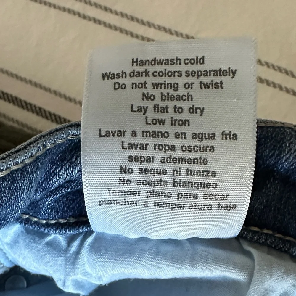 Judy Blue Light Blue Star Boyfriend Jeans - Picture 5 of 10